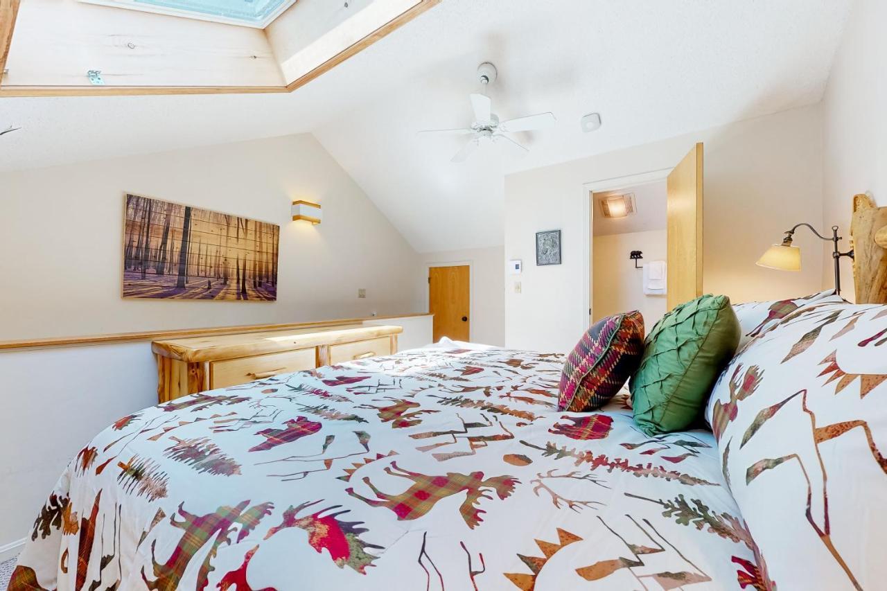 Nordic Wilderness Lodge Бартлетт Экстерьер фото